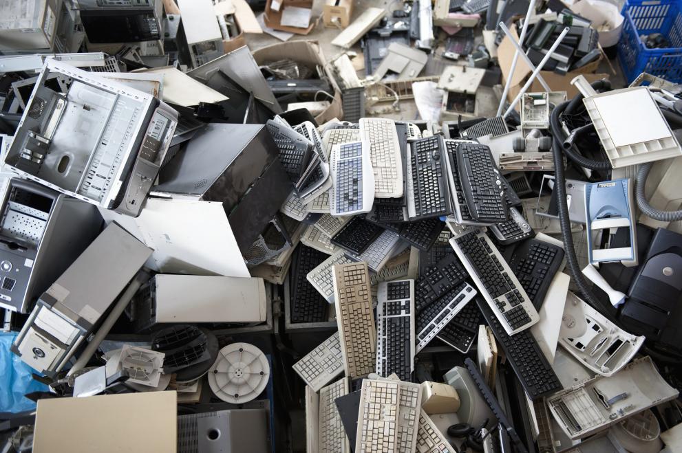 How Can I Recycle Or Dispose Of Old Gadgets When Upgrading In 2023?